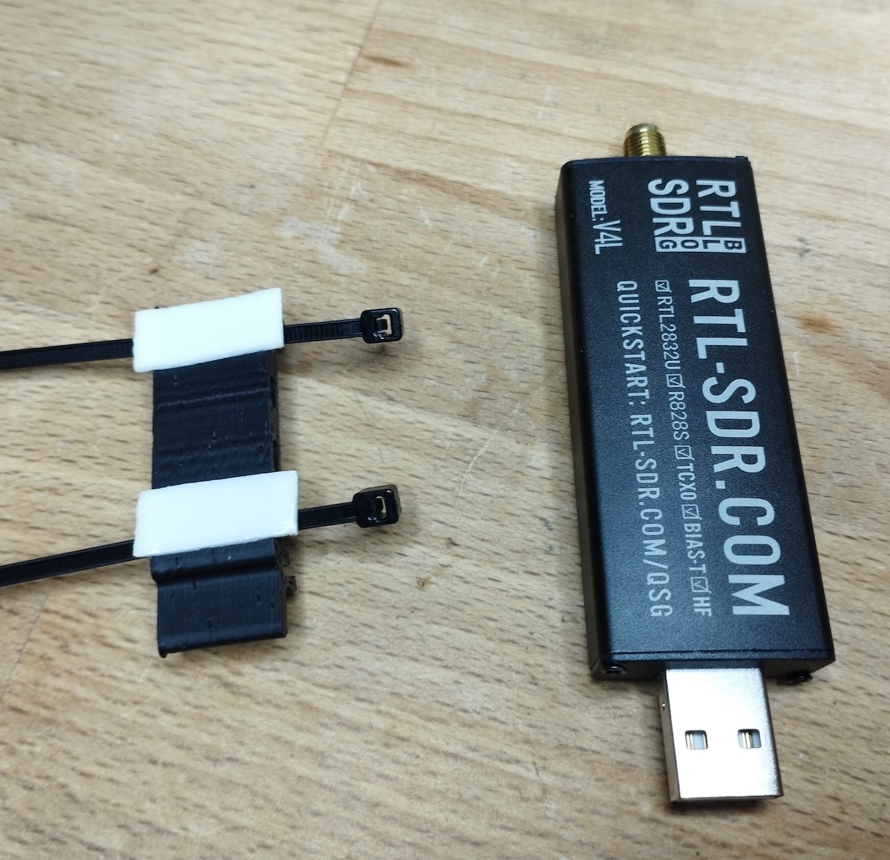 3D printed DIN rail mount to ziptie there anything